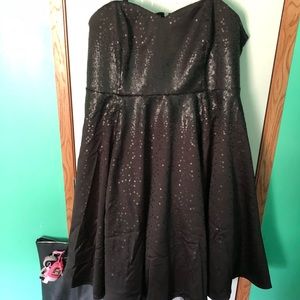 Torrid sequence black mid gown